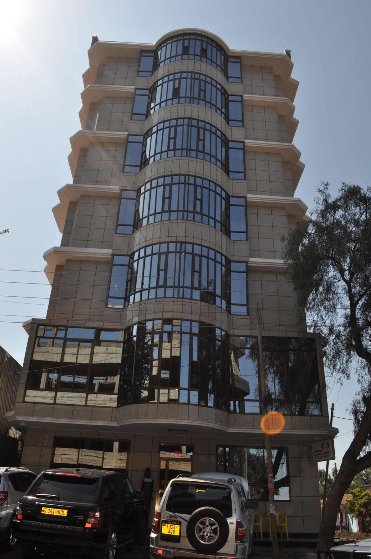 Premier Palace Hotel Аруша Екстер'єр фото